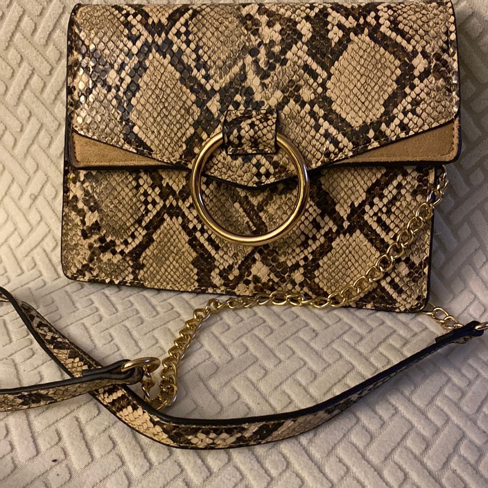 Snakeprint purse